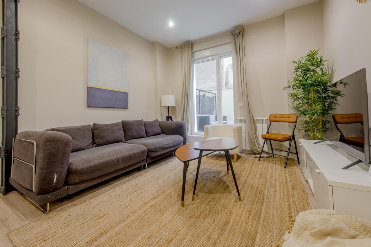 Acogedor Apt 3 Habitaciones Y Terraza En El Centro 马德里 外观 照片