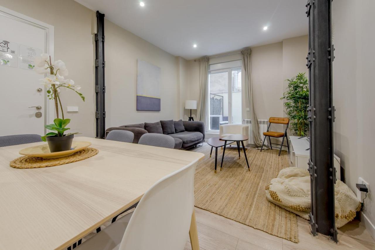 Acogedor Apt 3 Habitaciones Y Terraza En El Centro 马德里 外观 照片