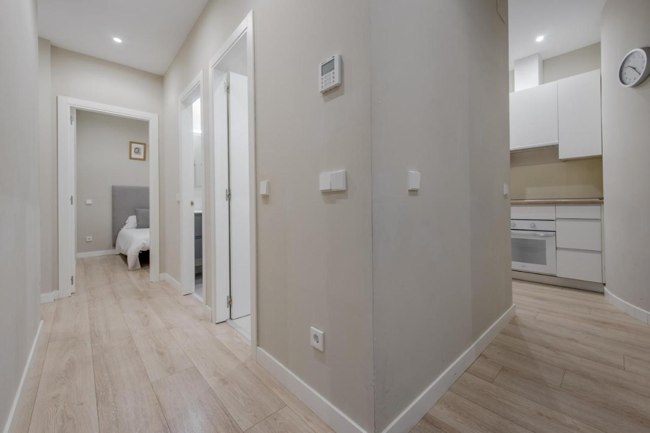 Acogedor Apt 3 Habitaciones Y Terraza En El Centro 马德里 外观 照片