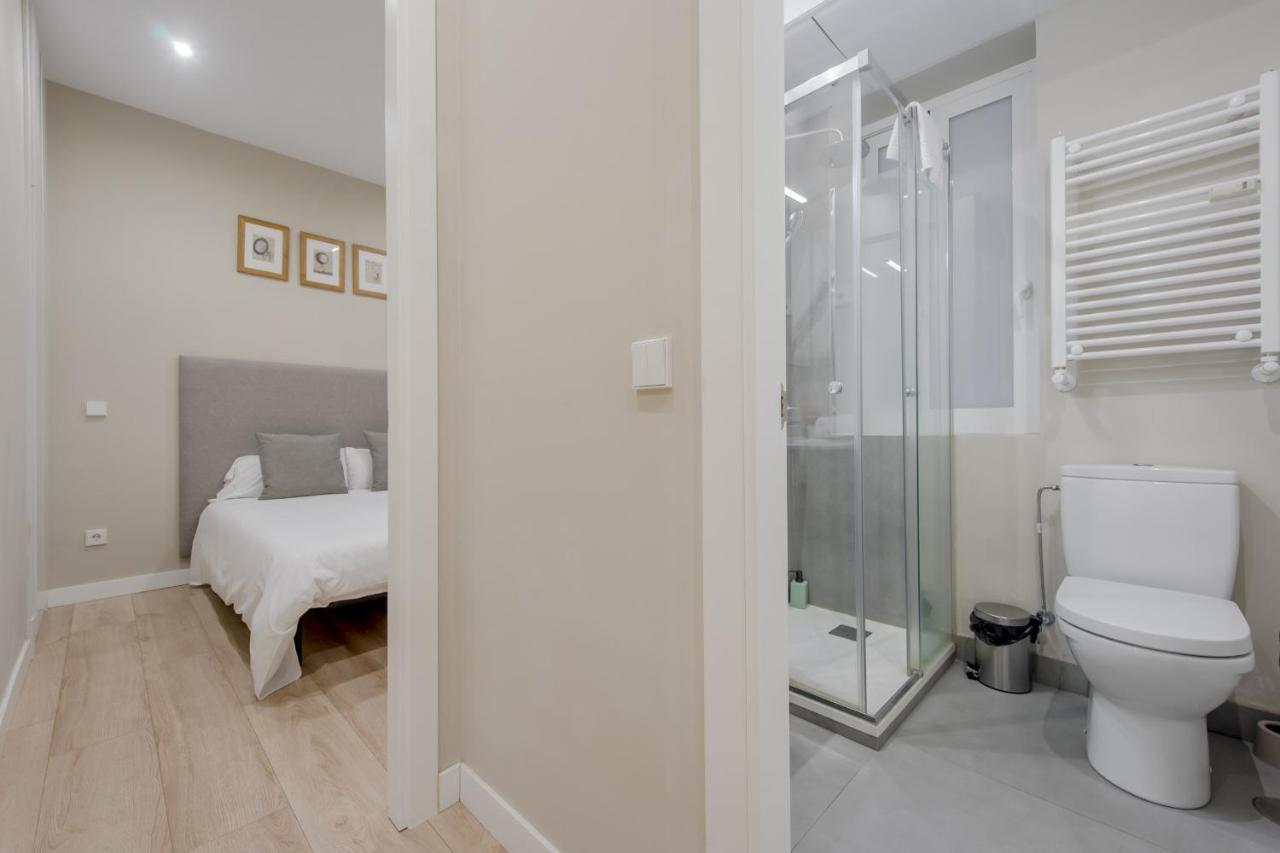 Acogedor Apt 3 Habitaciones Y Terraza En El Centro 马德里 外观 照片