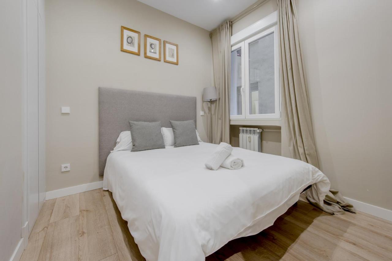 Acogedor Apt 3 Habitaciones Y Terraza En El Centro 马德里 外观 照片